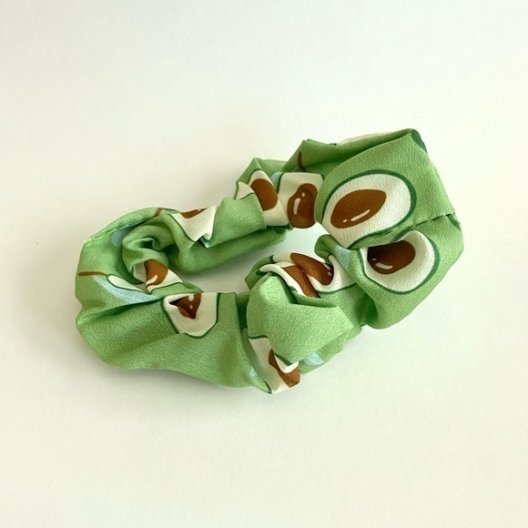 Woman | Scrunchies with Fruit Prints | Set of 5 - Picture 15 of 16